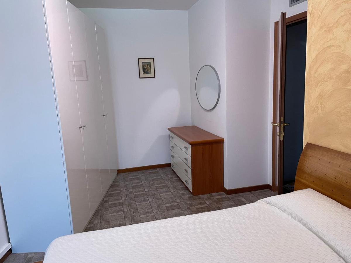 Intero Appartamento Parma - Con Sky Wi-Fi E Tv - Zona Fiera Roncopascolo エクステリア 写真